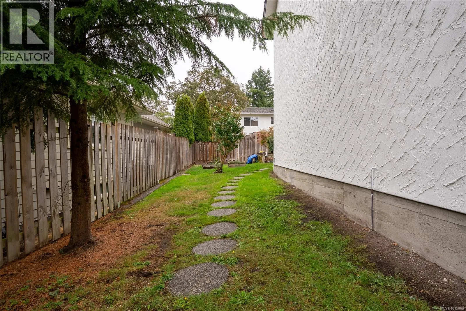 3909 Blenkinsop Rd