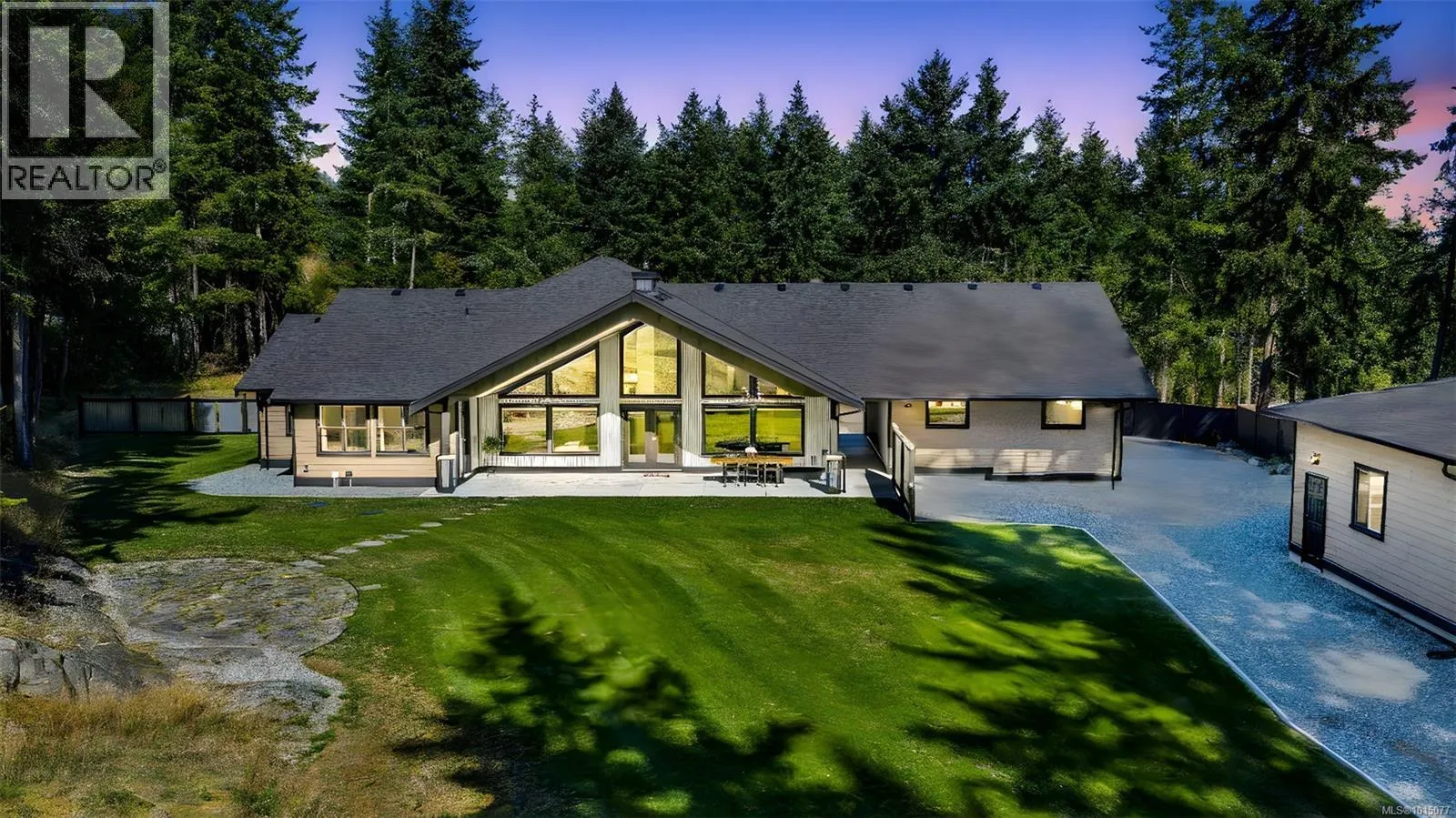 1750 Escarpment Way