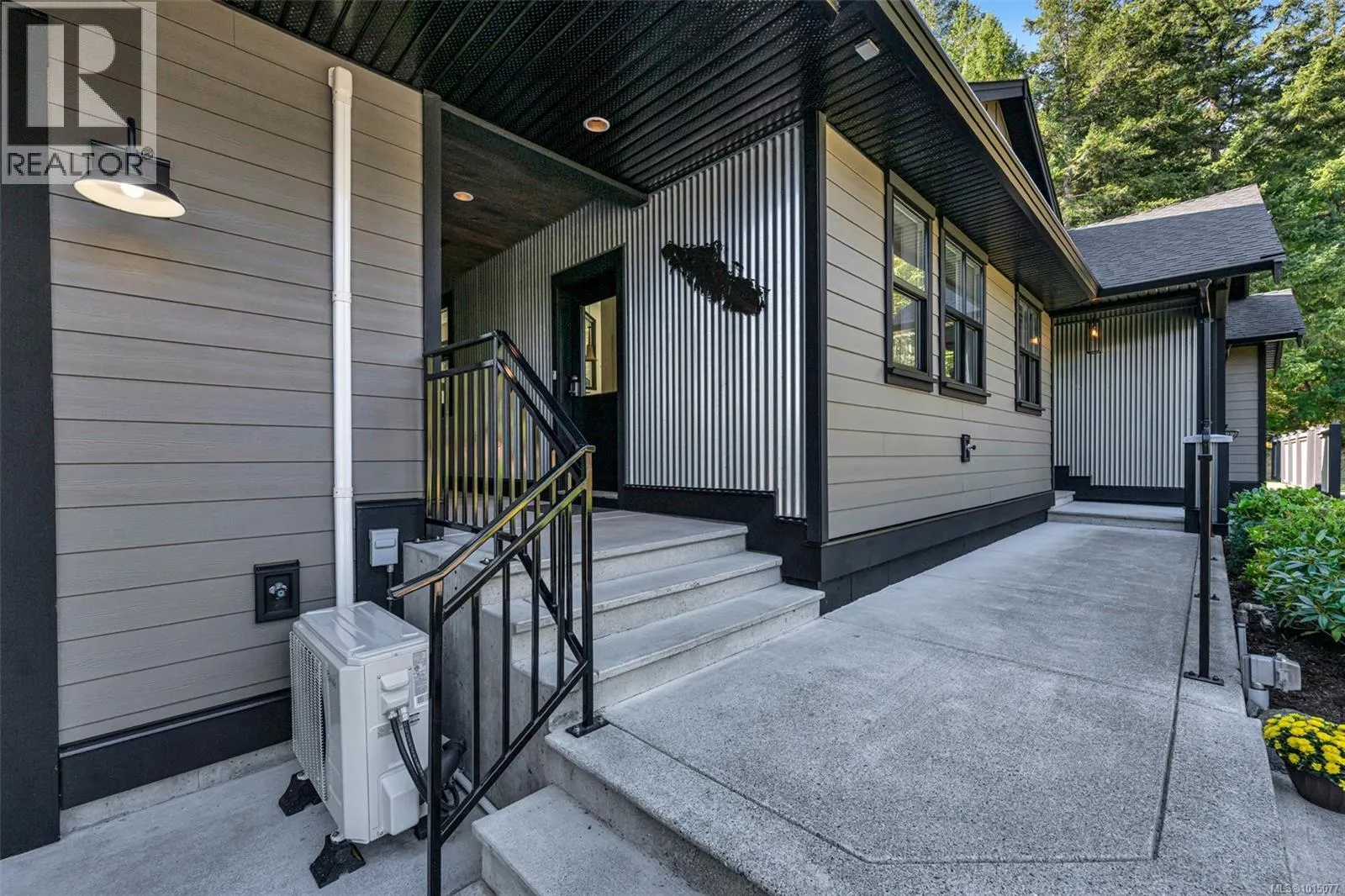 1750 Escarpment Way