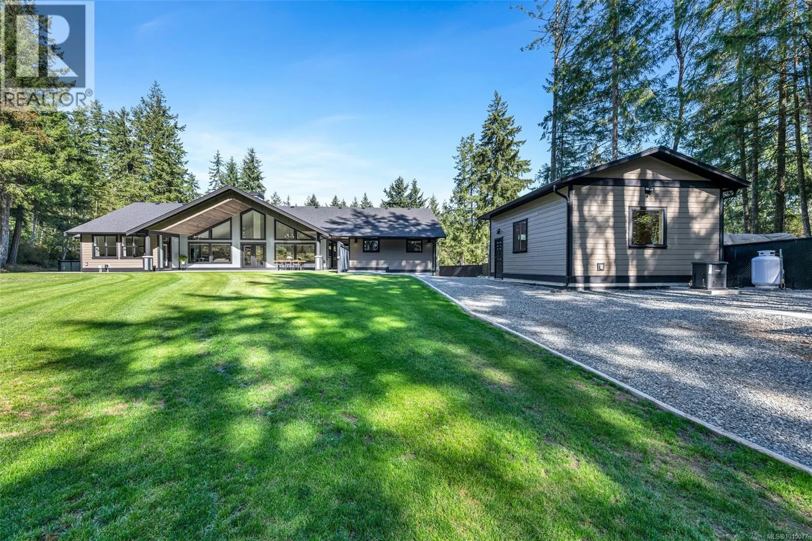1750 Escarpment Way