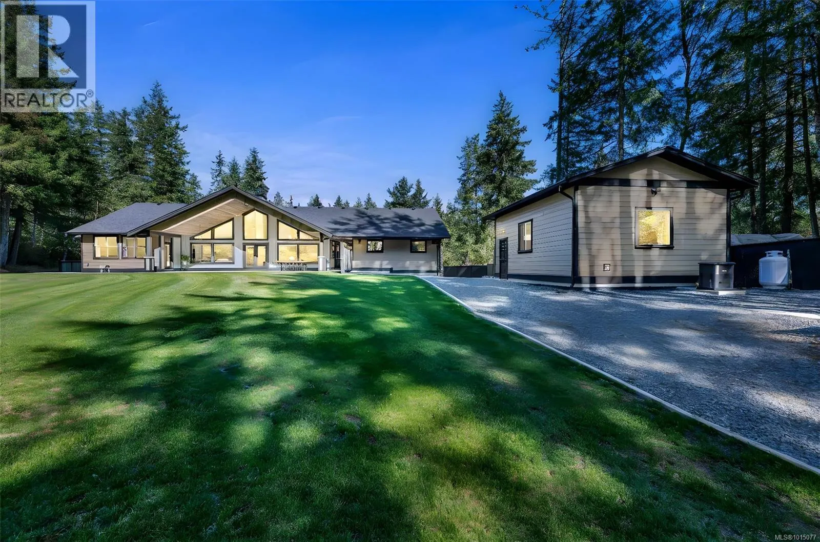 1750 Escarpment Way