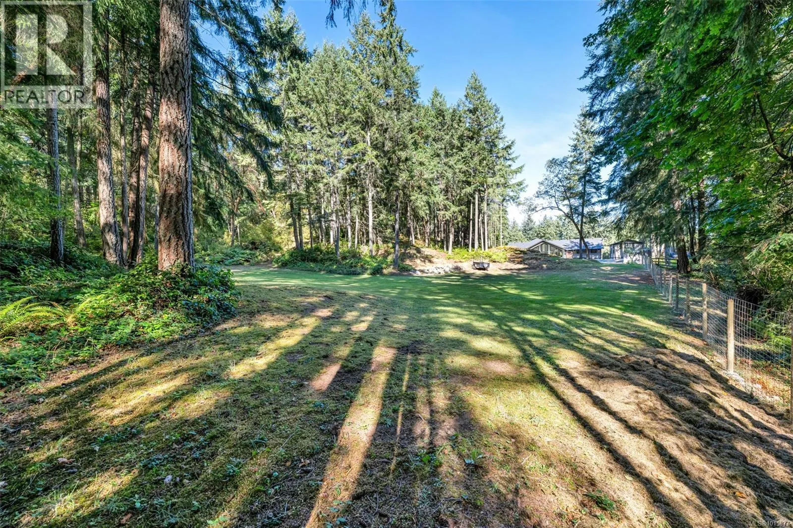 1750 Escarpment Way