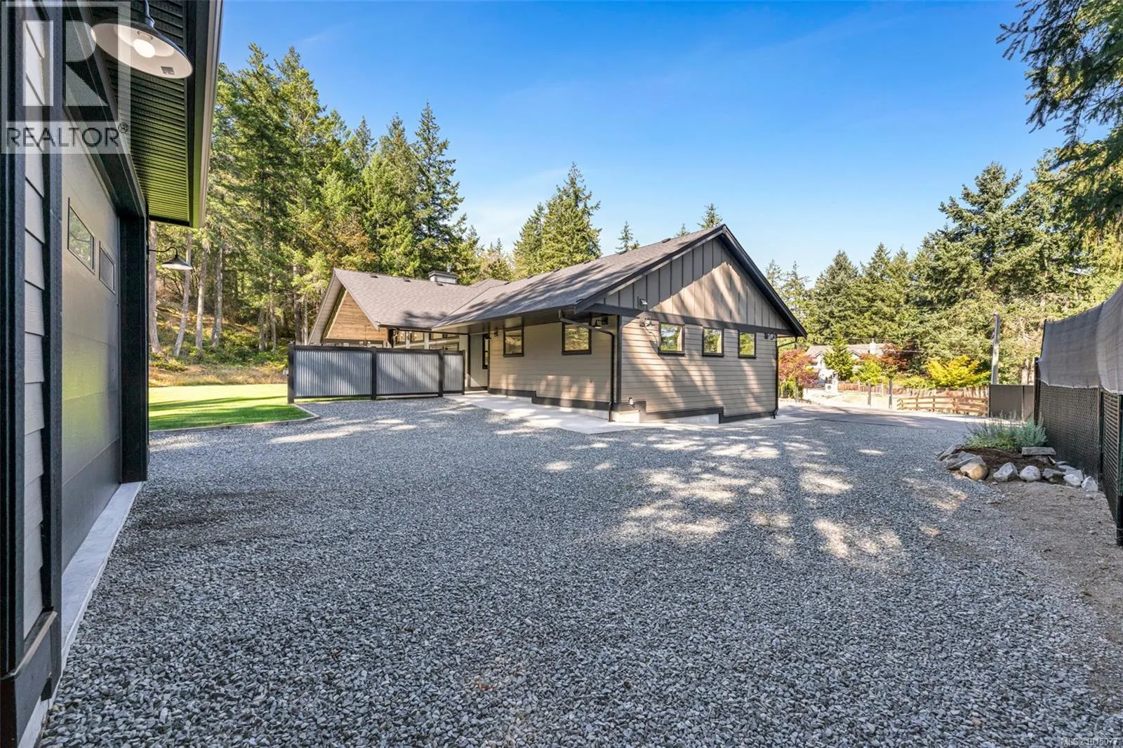 1750 Escarpment Way