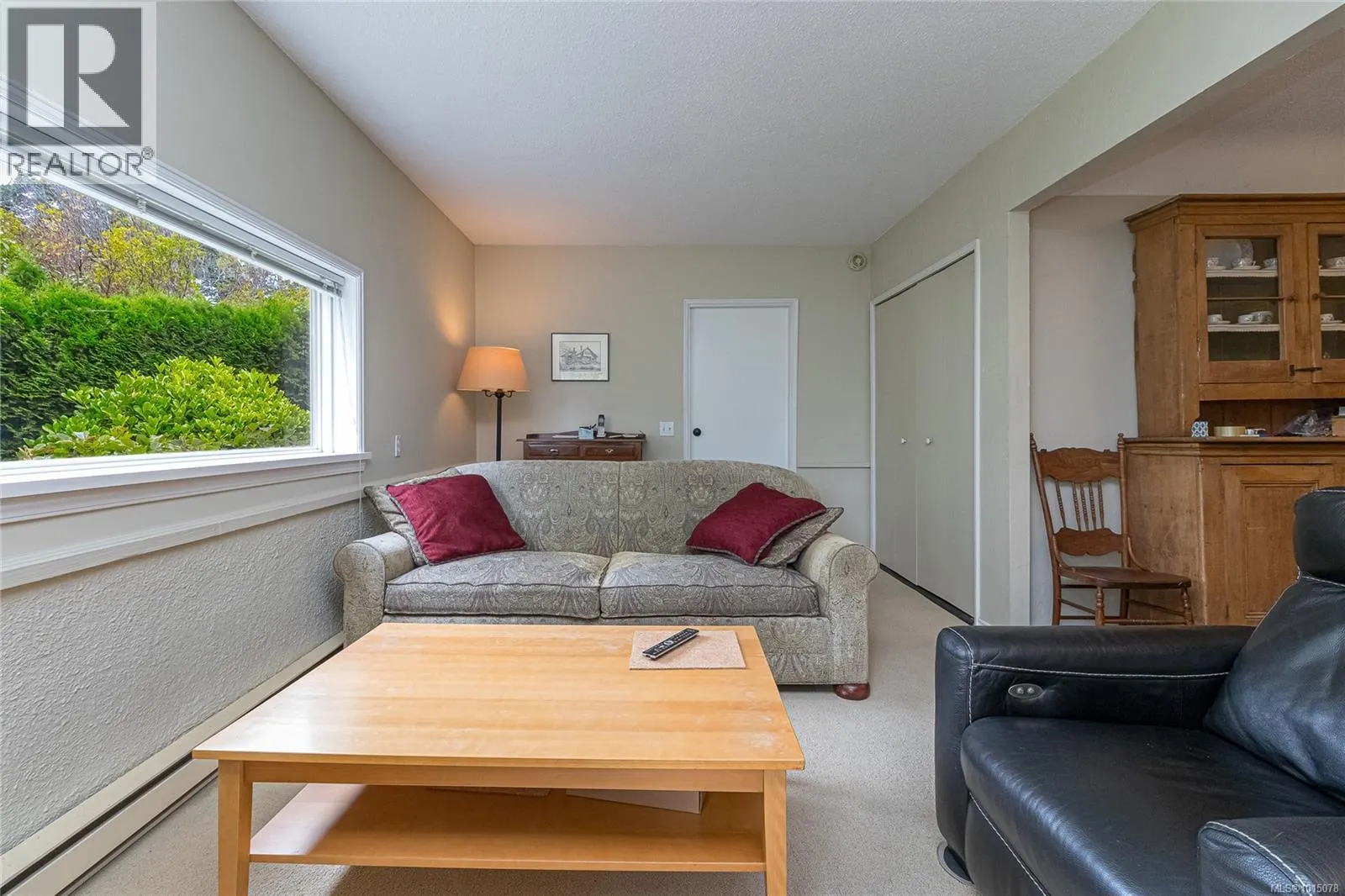 1941 Mayfair Dr