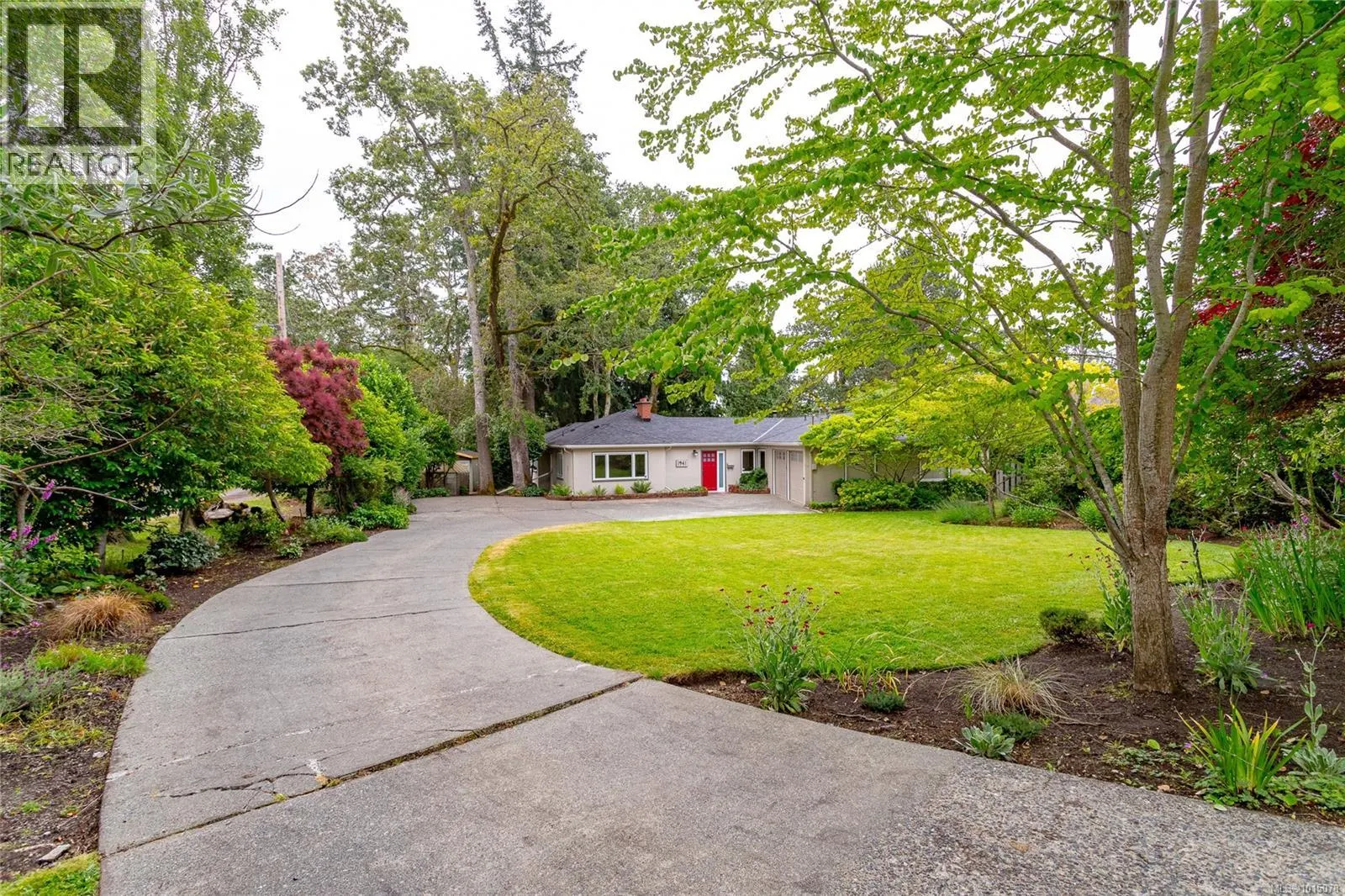 1941 Mayfair Dr