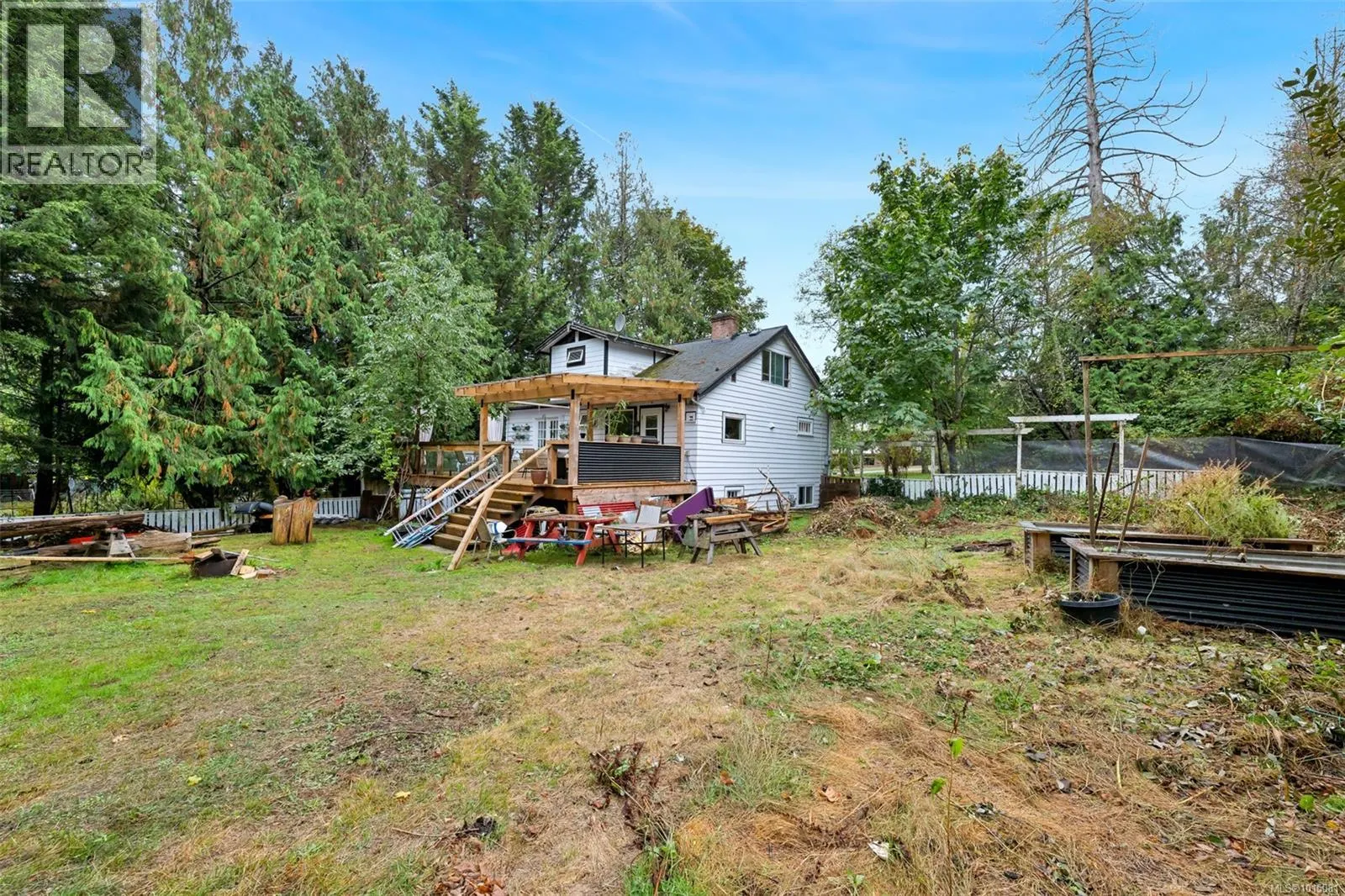 2127 French Rd S