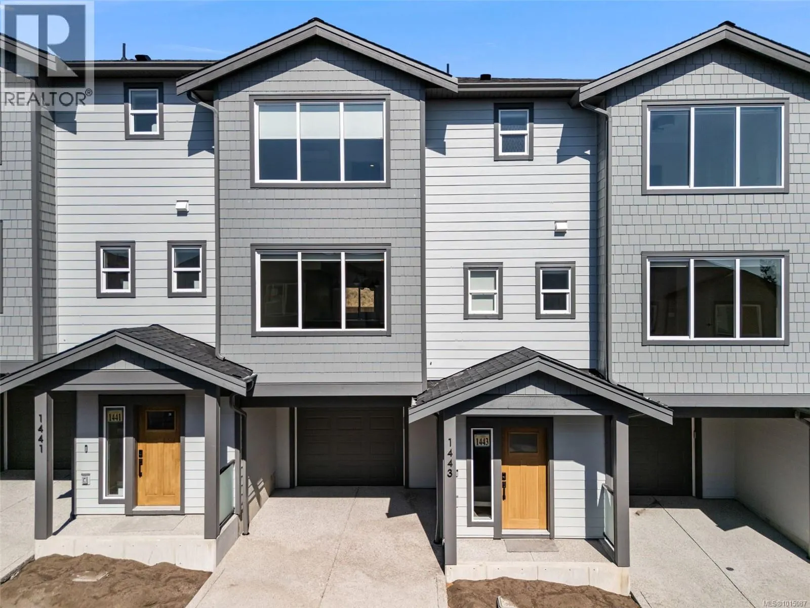 1435 Dolomite Ridge