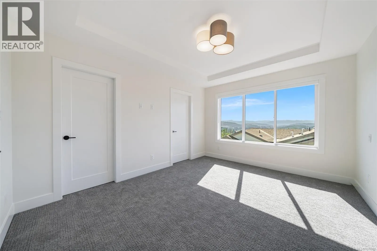 1435 Dolomite Ridge