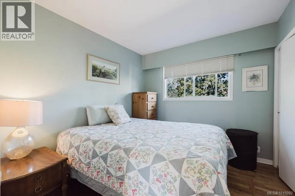 997 Karen Cres