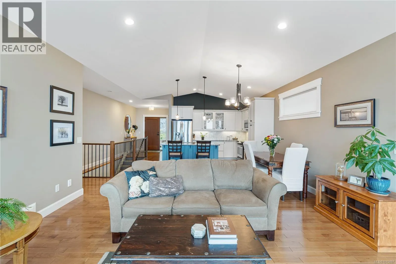 5340 Royal Sea View