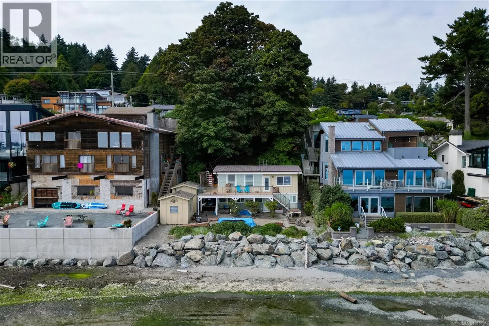 5037 Cordova Bay Rd