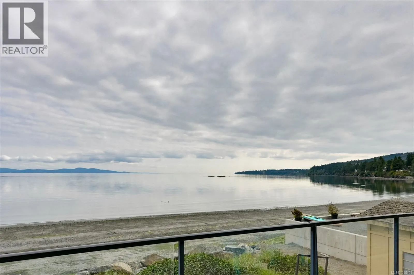5037 Cordova Bay Rd
