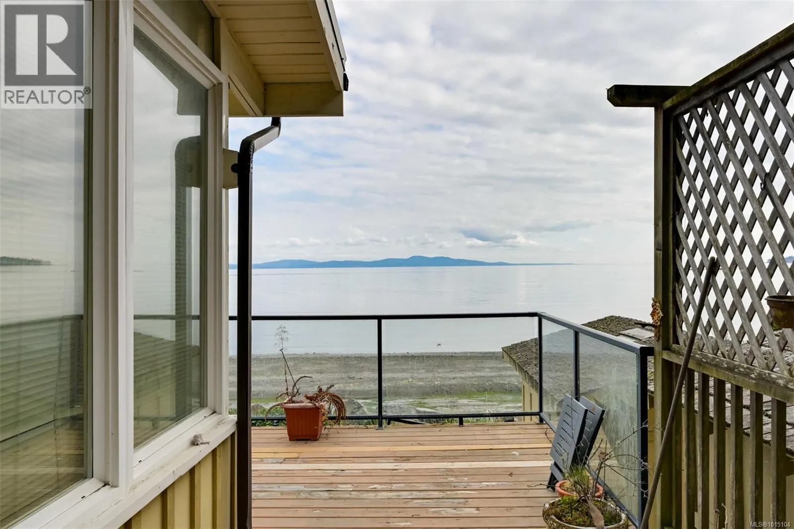 5037 Cordova Bay Rd