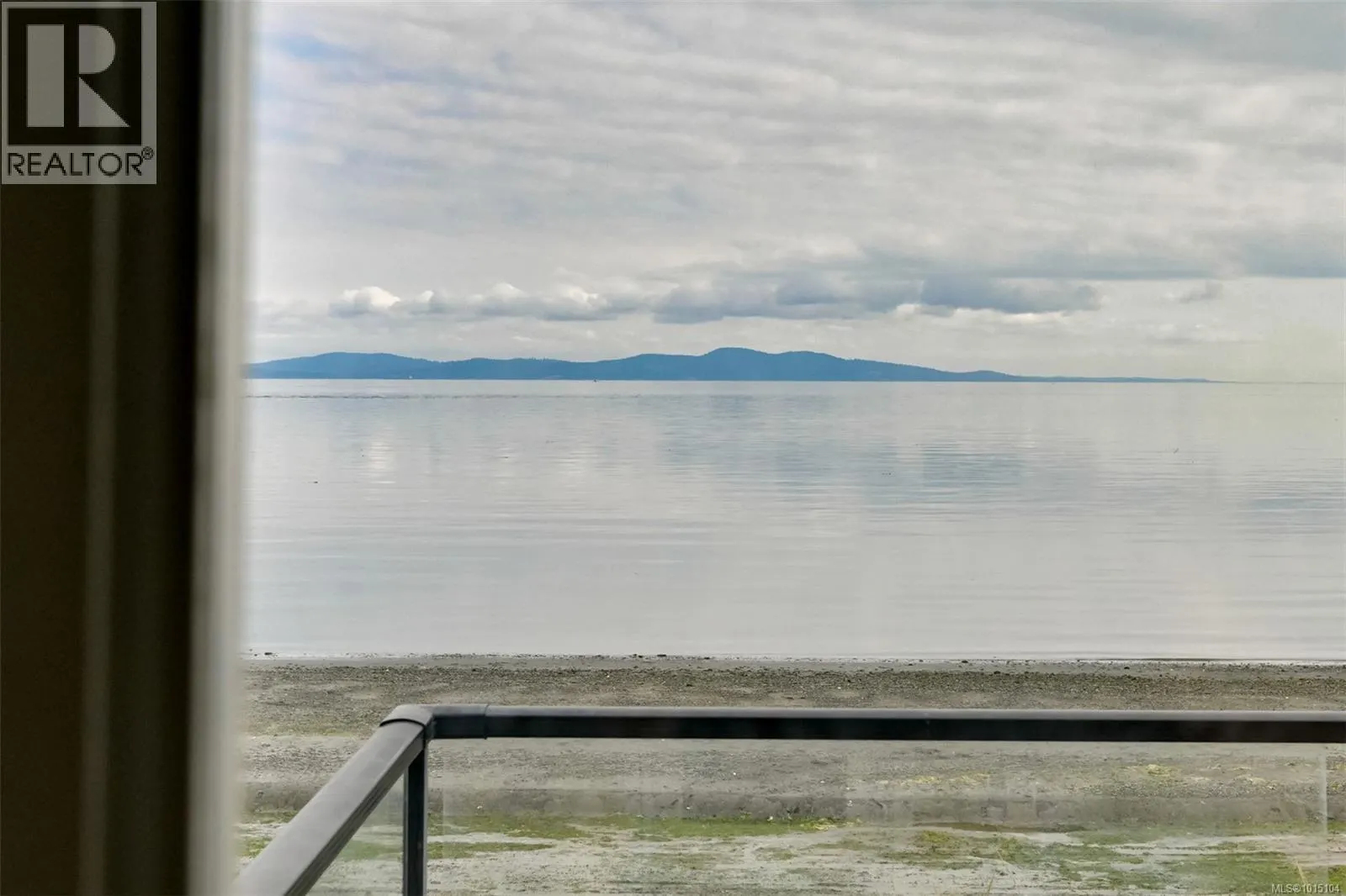 5037 Cordova Bay Rd
