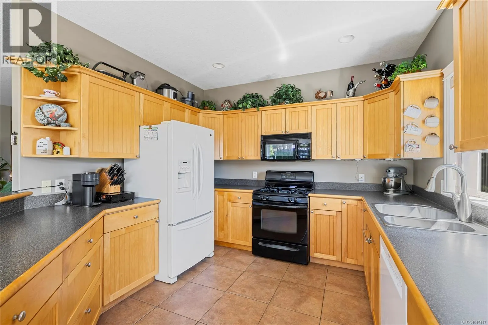 6127 Kiara Pl