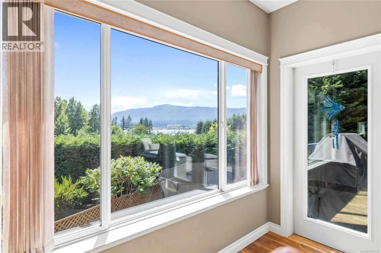 6127 Kiara Pl