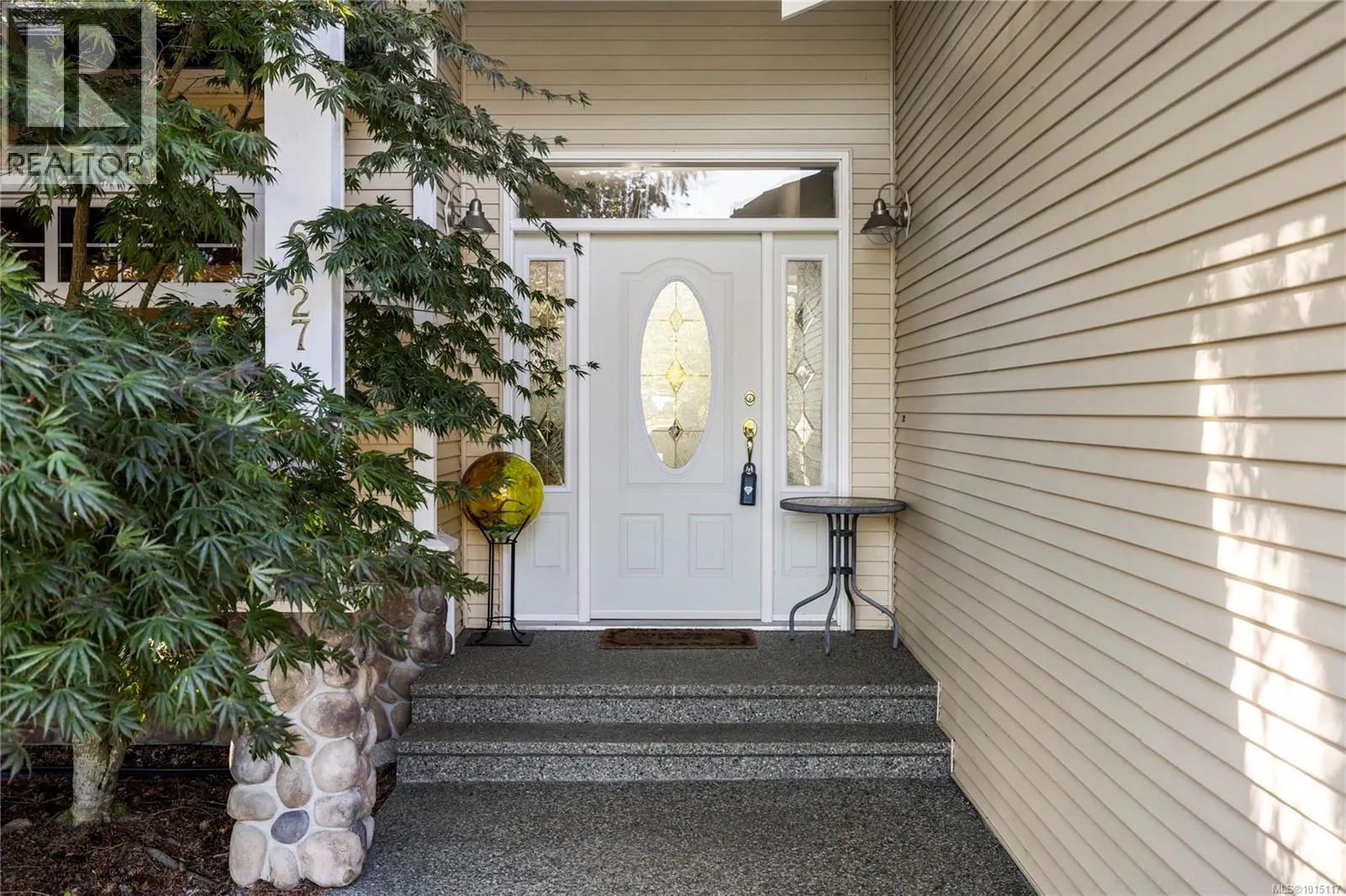6127 Kiara Pl