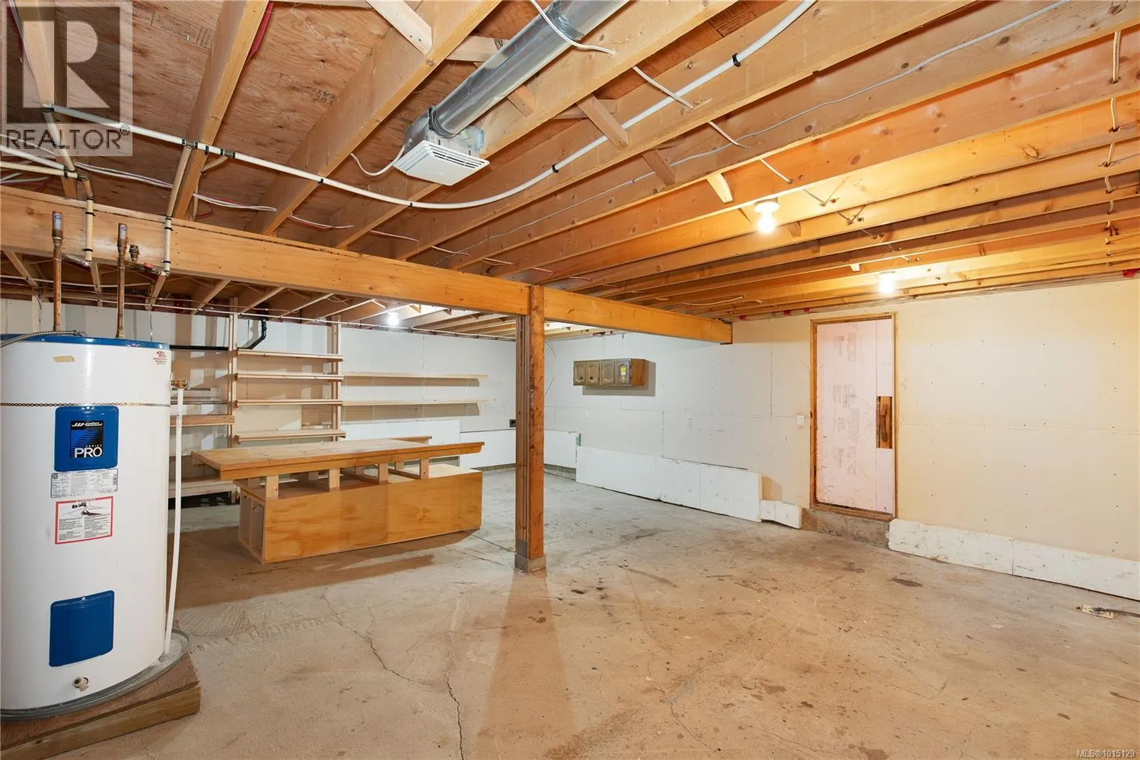 2405 Lindsey Rd