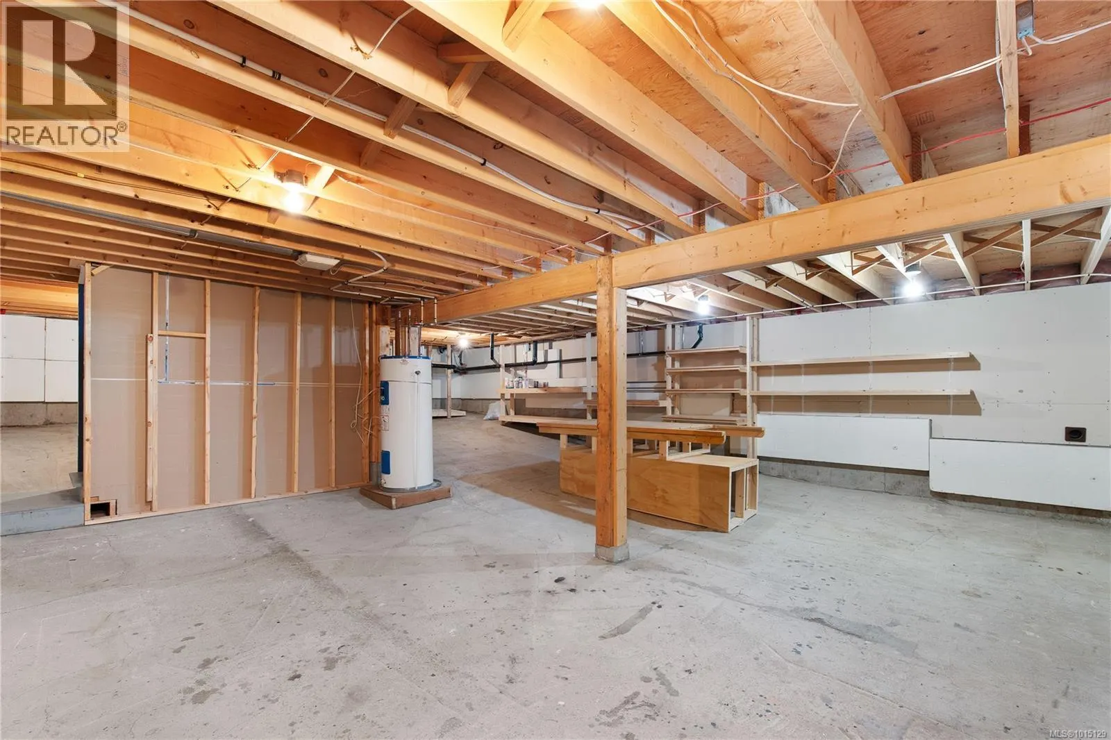 2405 Lindsey Rd