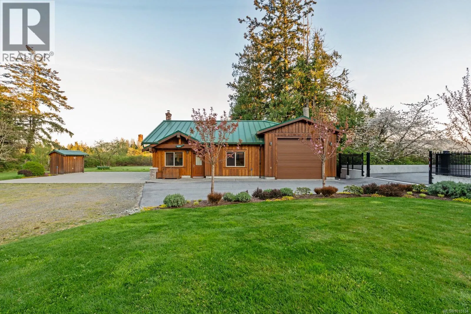 5583 Medberry Close