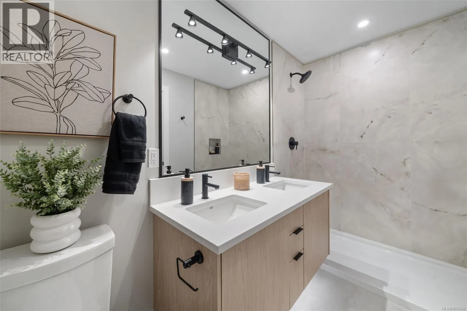 616 1810 Selenite Pl