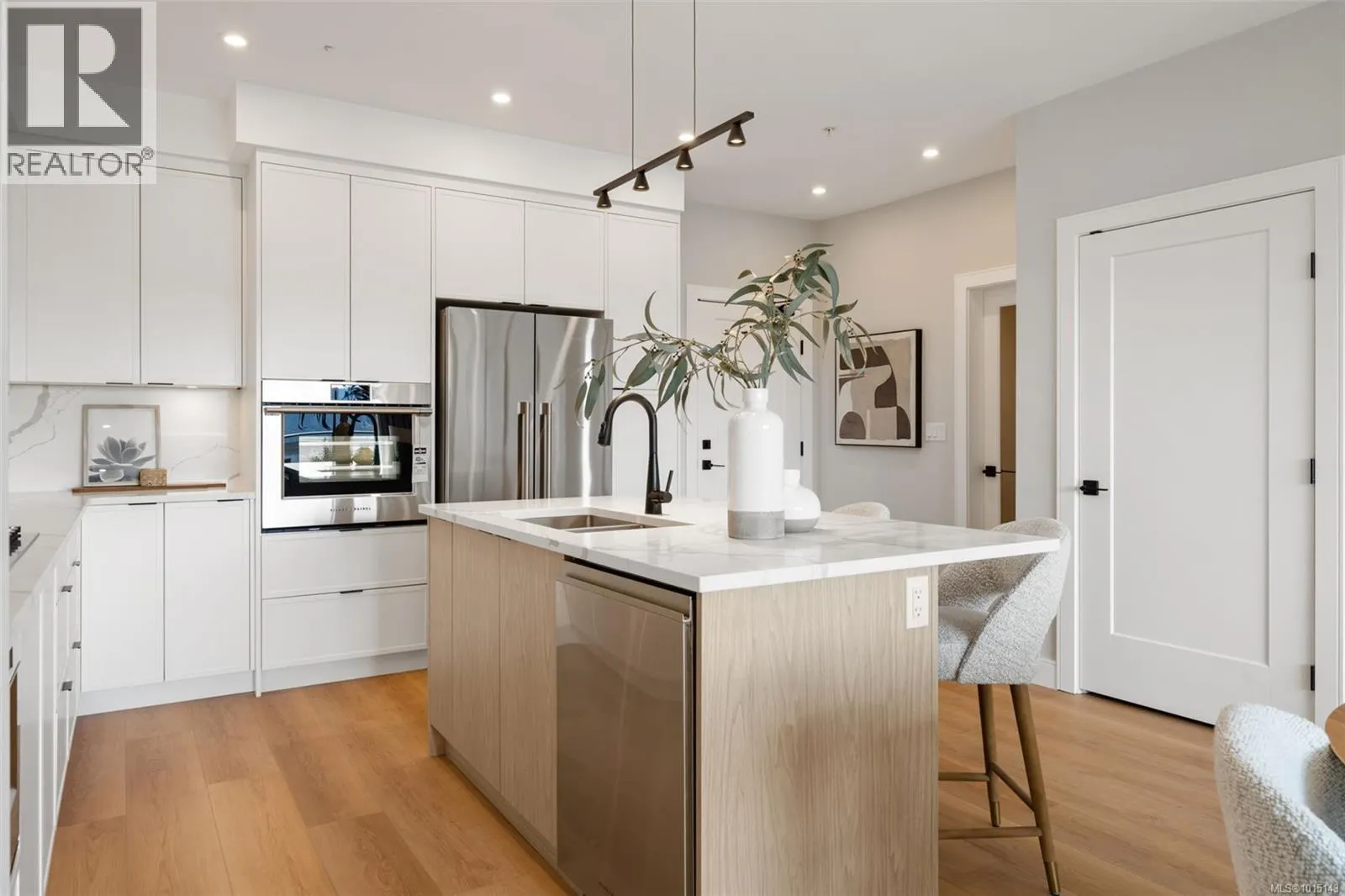 616 1810 Selenite Pl