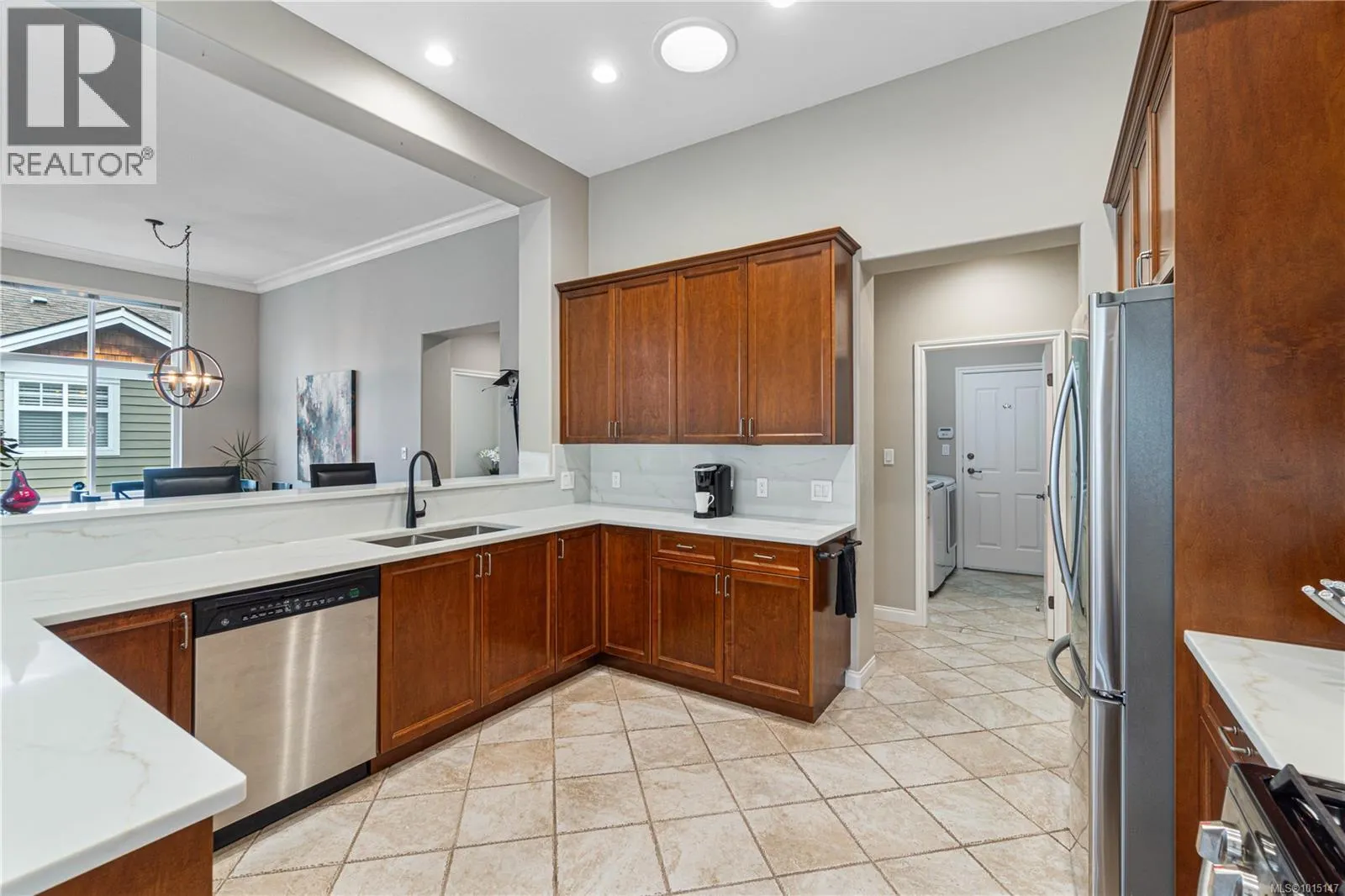 1390 Gabriola Dr