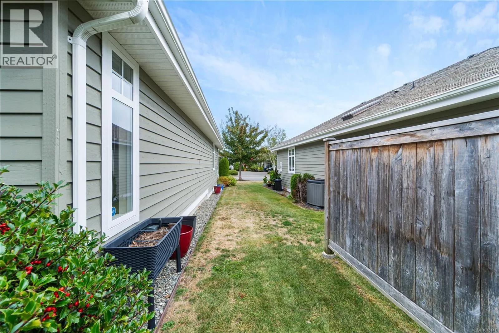 1390 Gabriola Dr