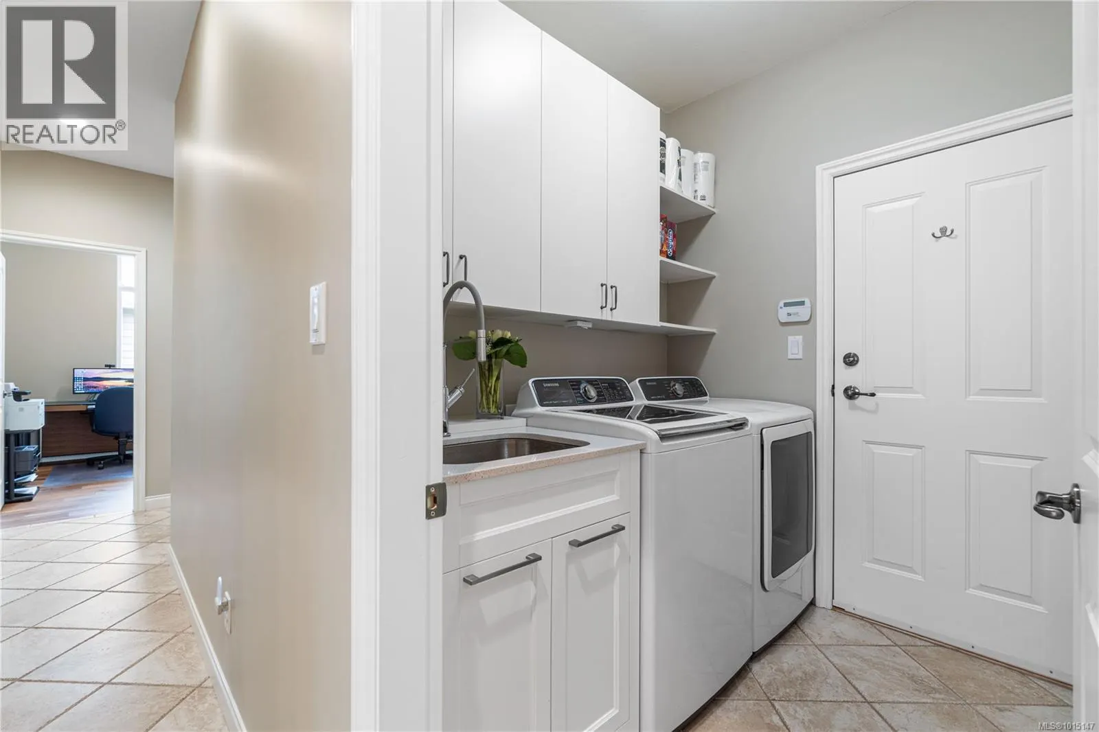 1390 Gabriola Dr