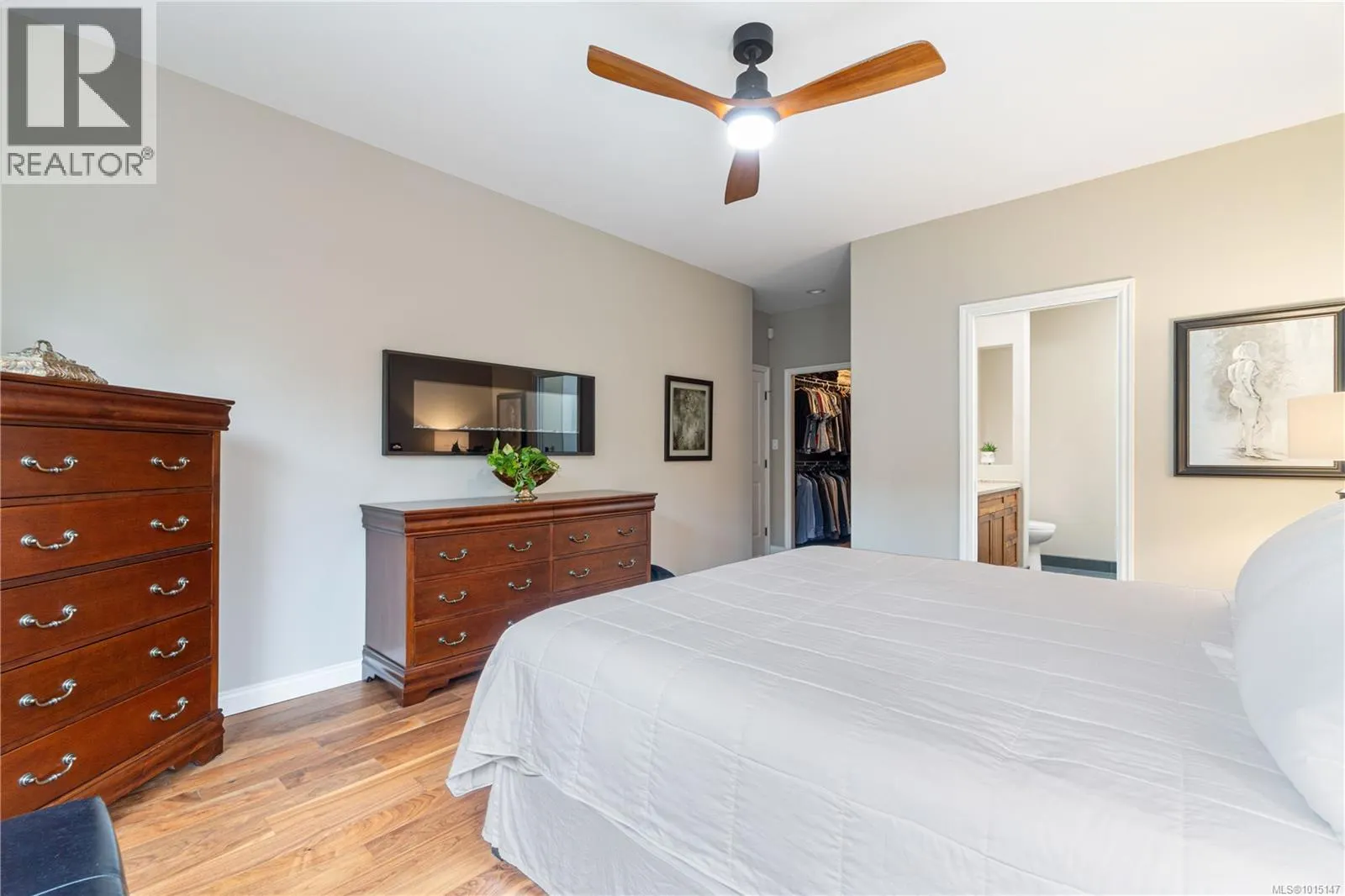 1390 Gabriola Dr
