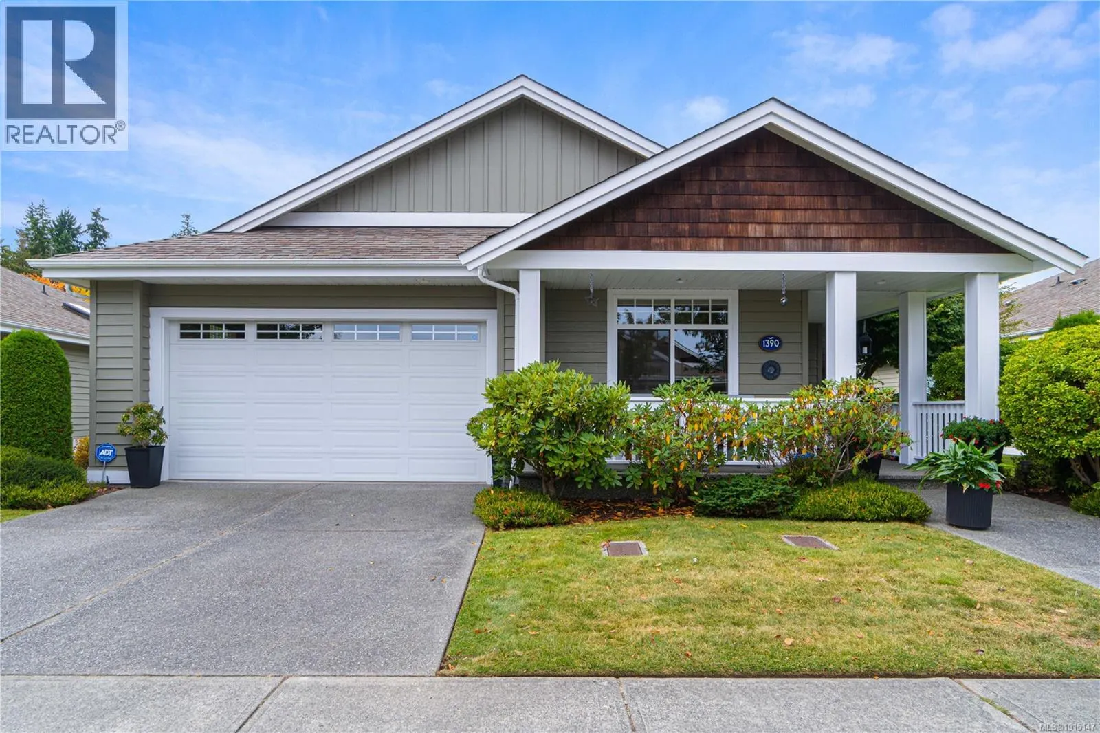 1390 Gabriola Dr
