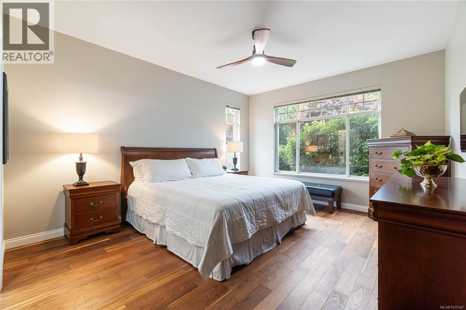 1390 Gabriola Dr