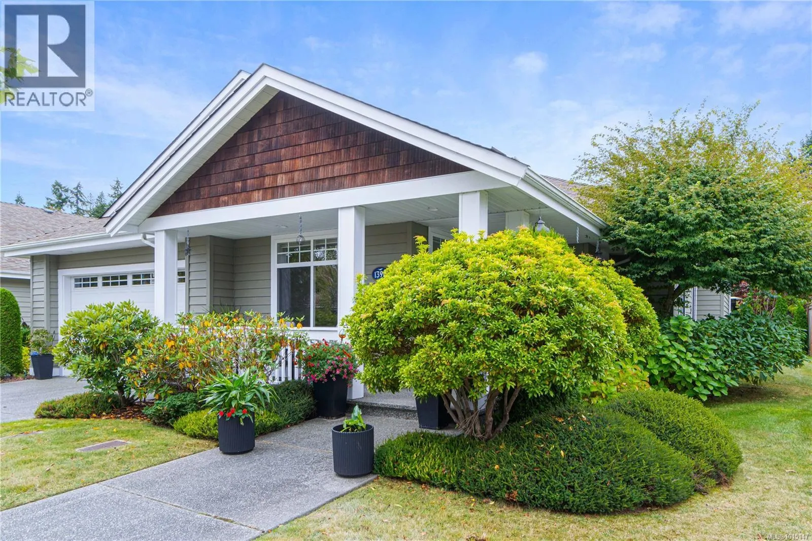 1390 Gabriola Dr