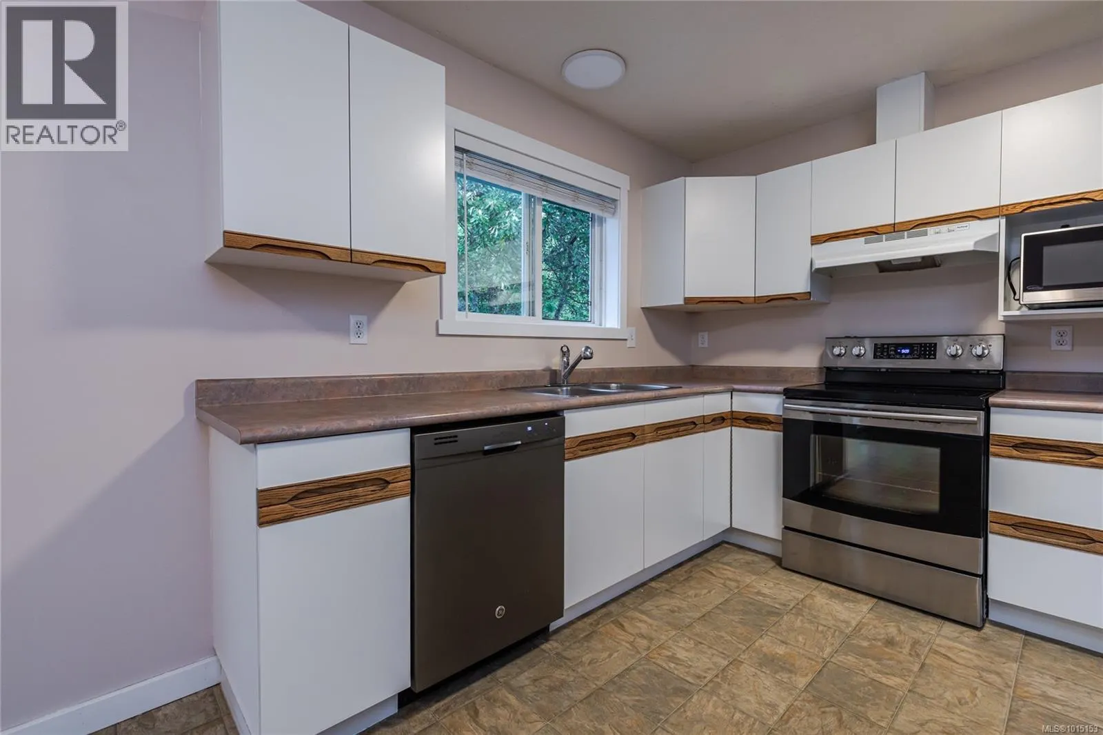 1003 Bramblewood Lane