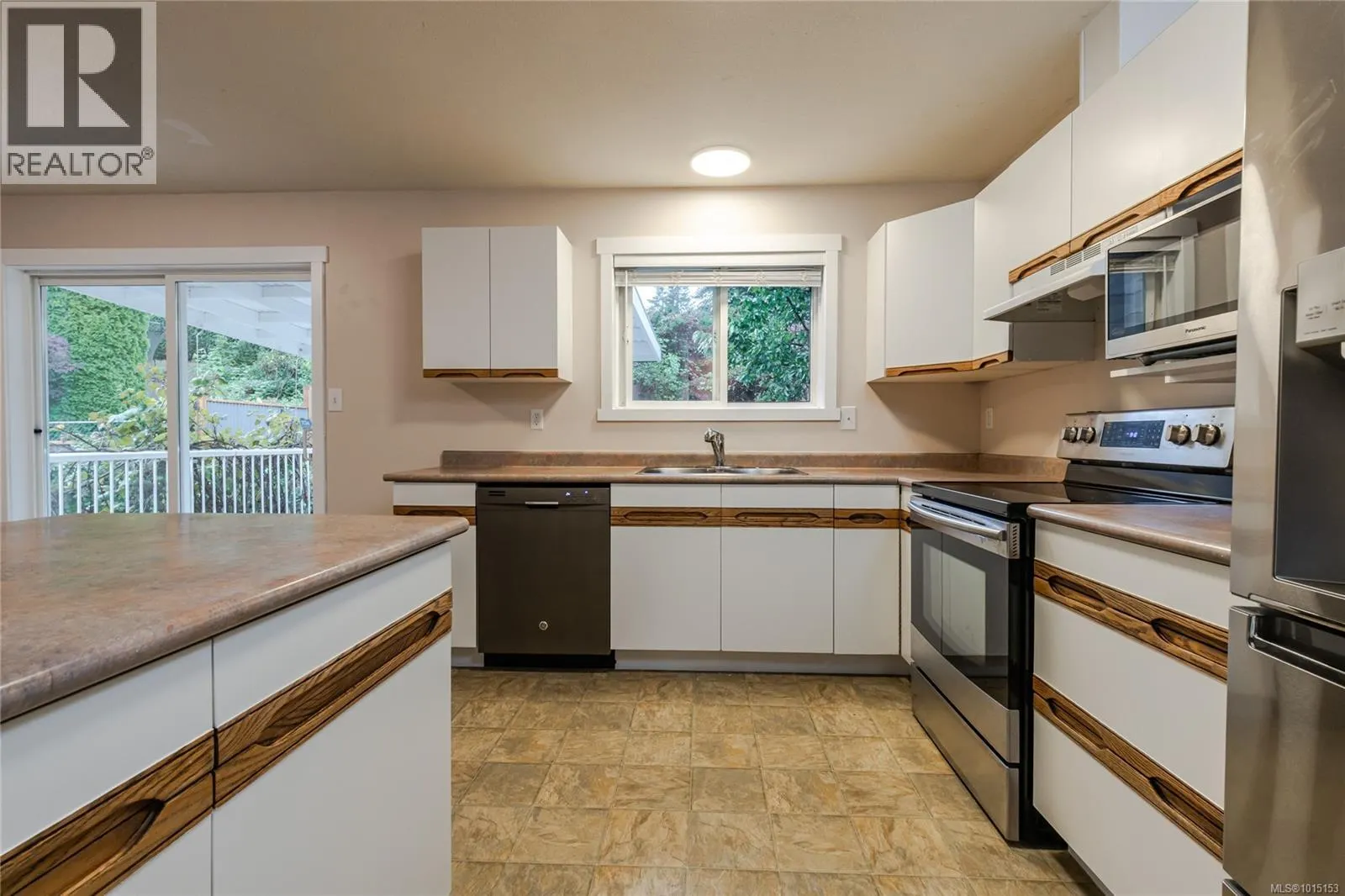 1003 Bramblewood Lane