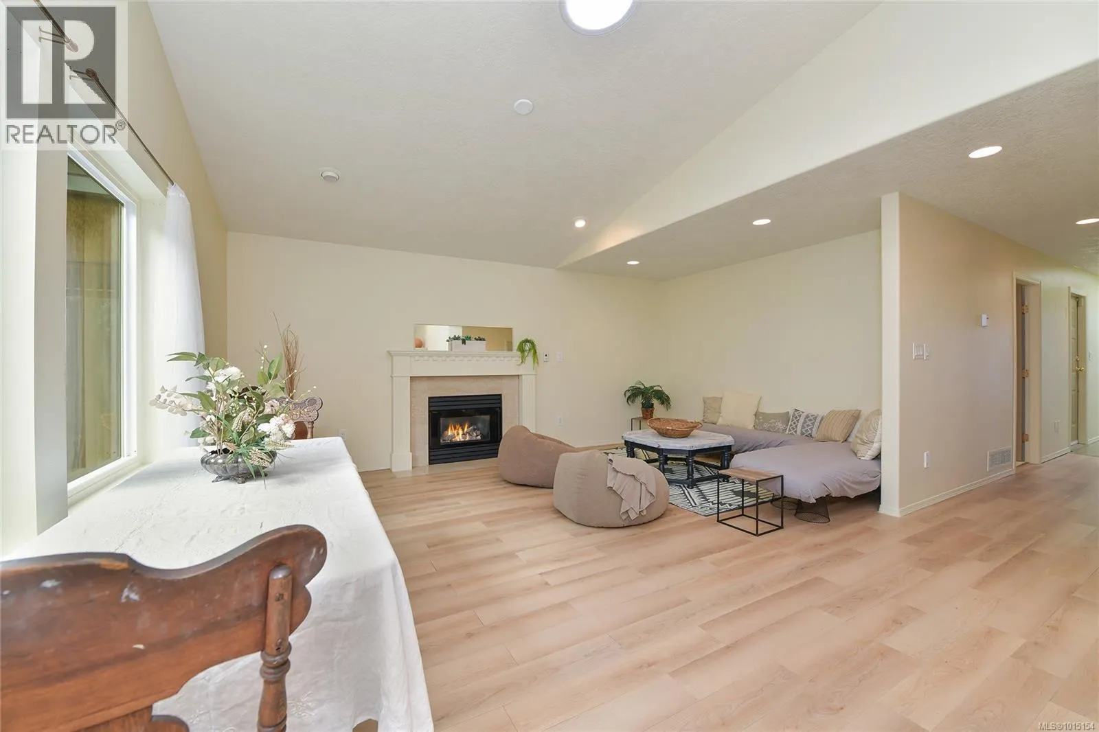 724 Park Pl