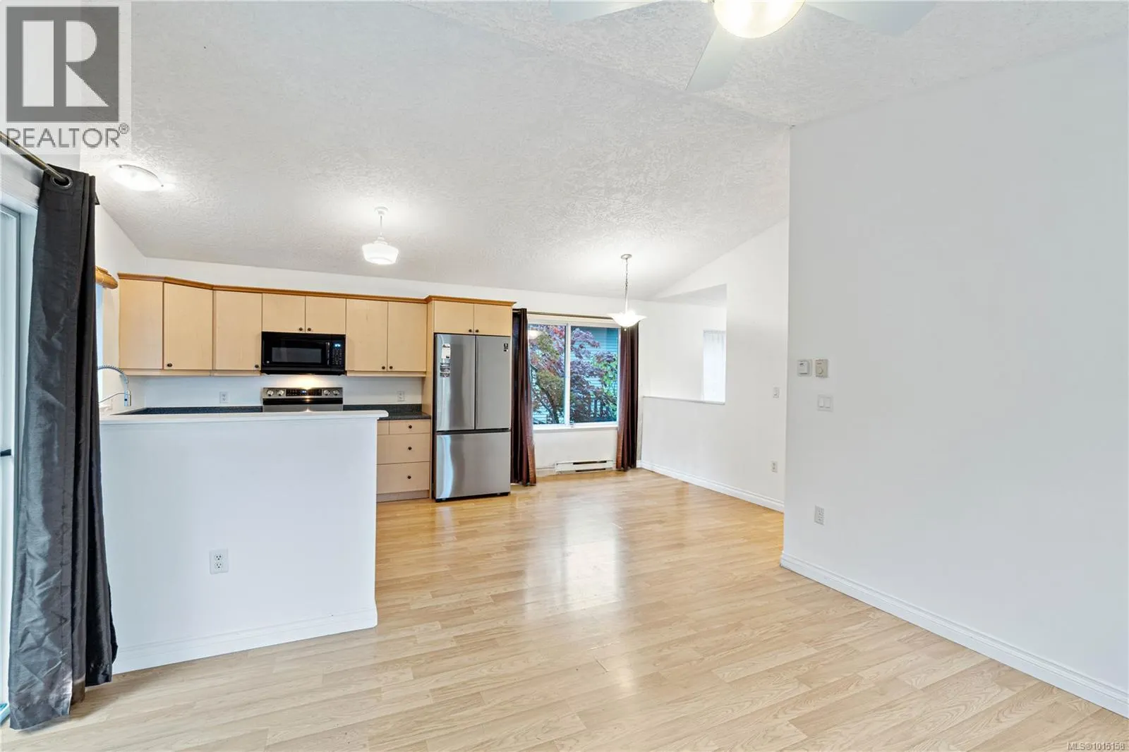 1684 Lailah's Loop