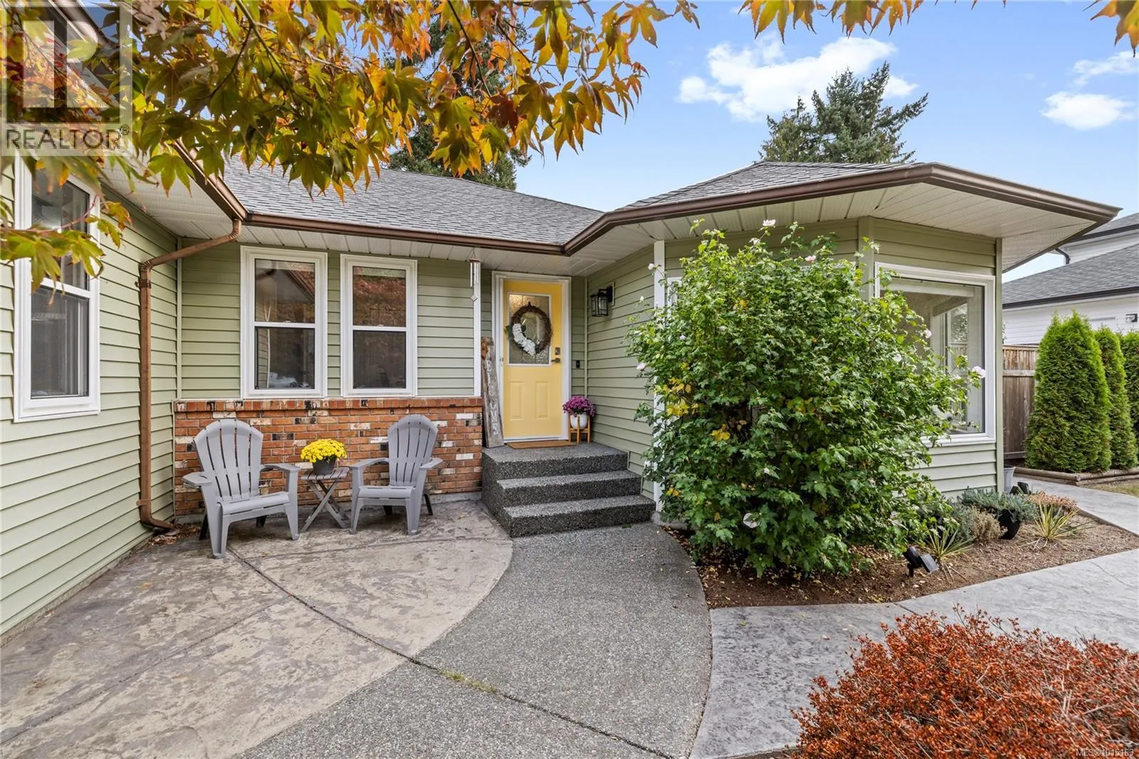 931 Colonia Dr