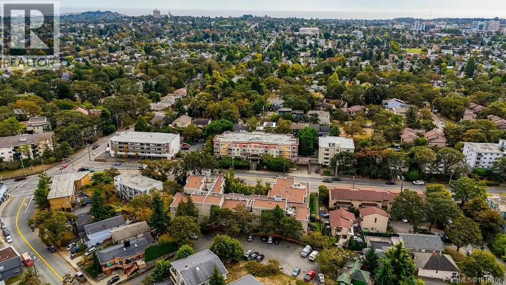 PH 5 1371 Hillside Ave