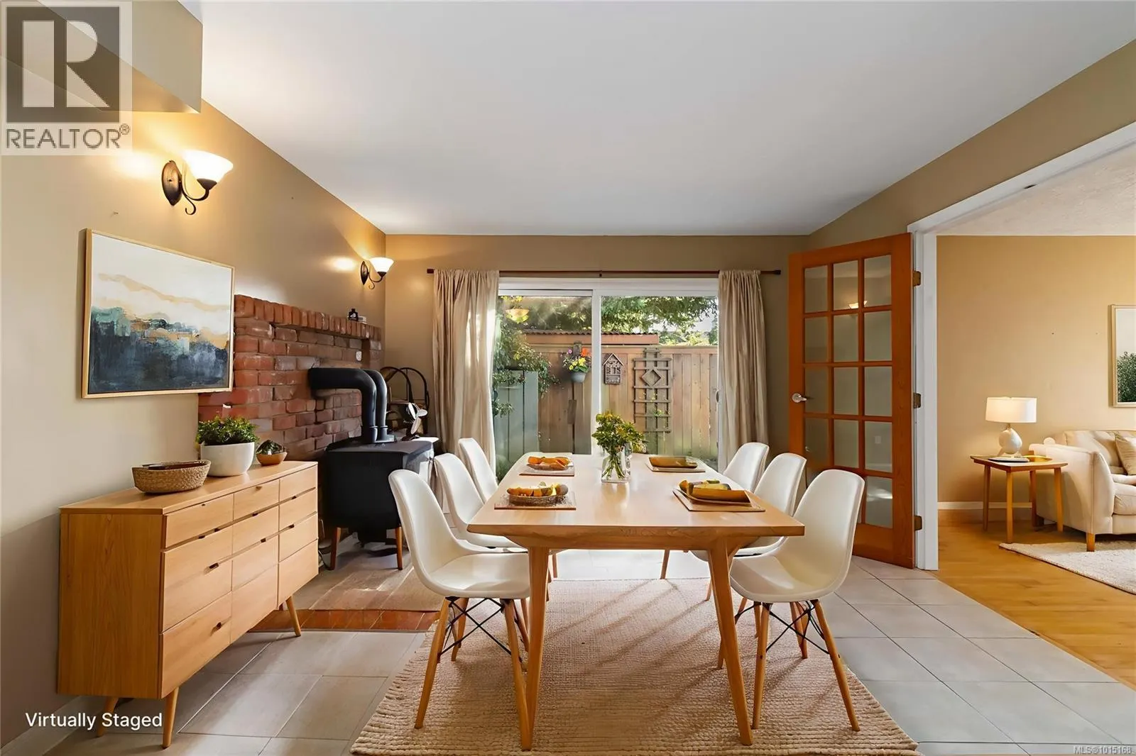 2141 Henlyn Dr