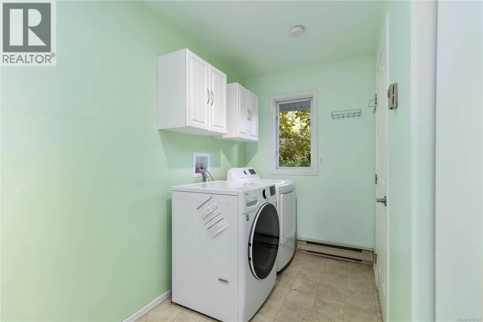 2141 Henlyn Dr