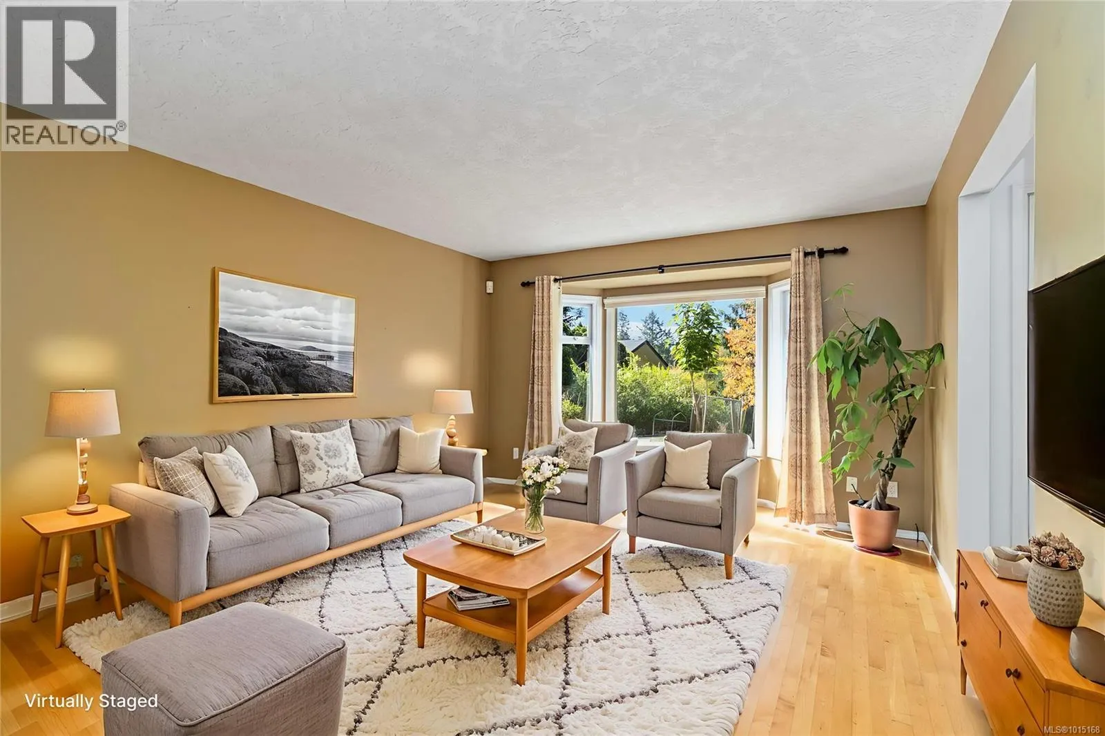 2141 Henlyn Dr