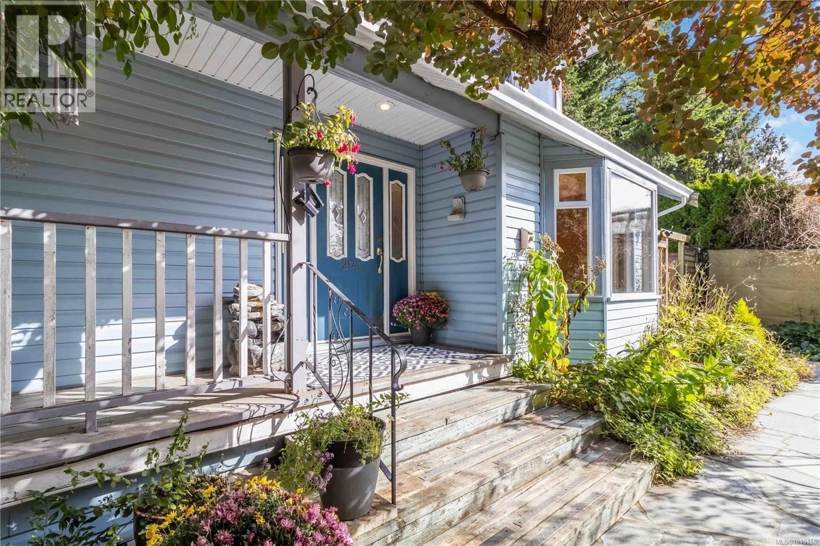 2141 Henlyn Dr