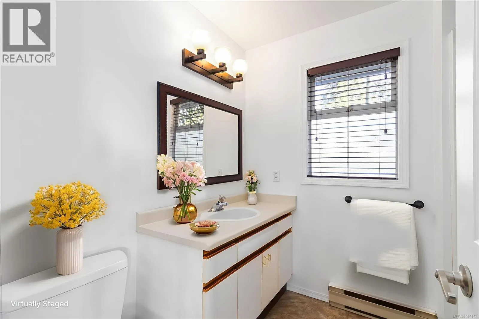 2141 Henlyn Dr