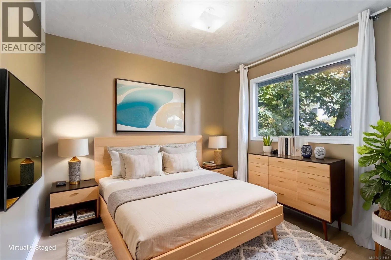 2141 Henlyn Dr