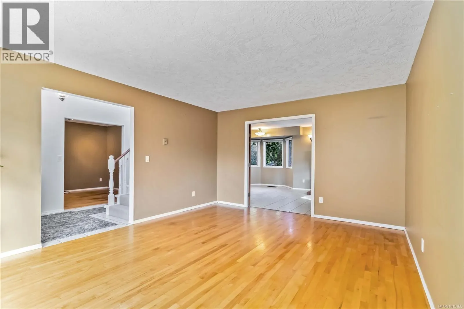 2141 Henlyn Dr