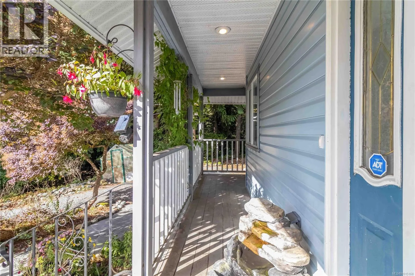 2141 Henlyn Dr