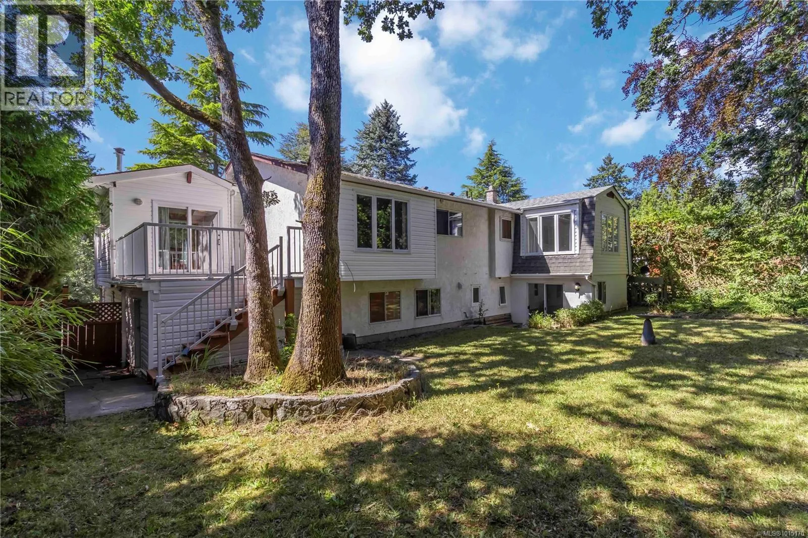 1748 Llandaff Pl