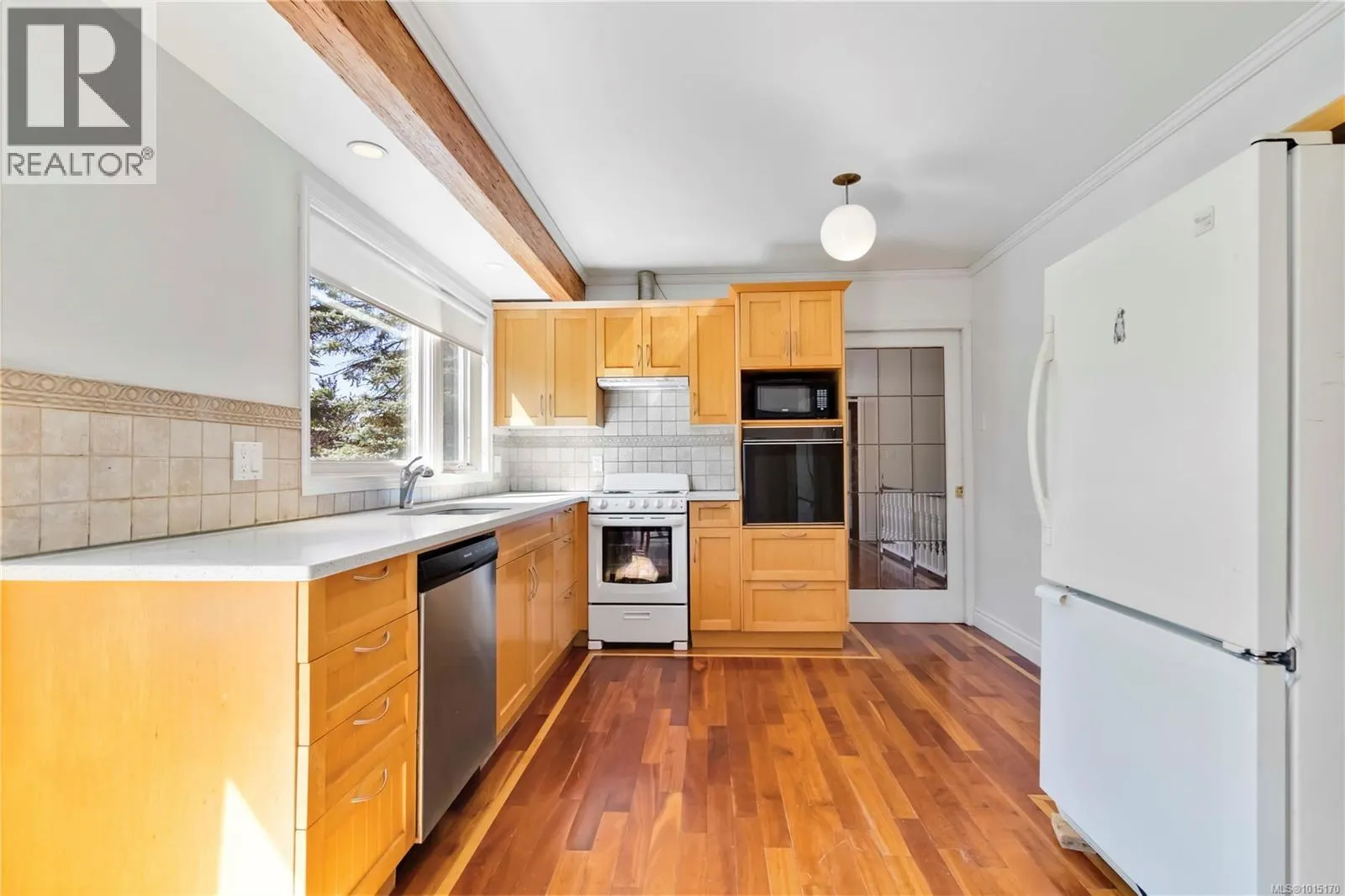 1748 Llandaff Pl