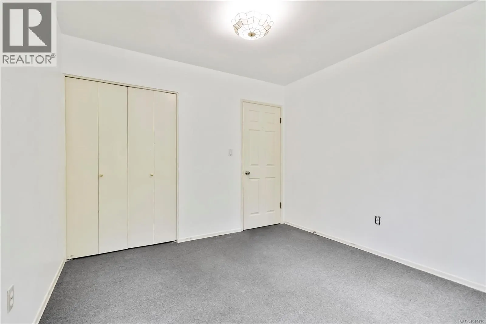 1748 Llandaff Pl